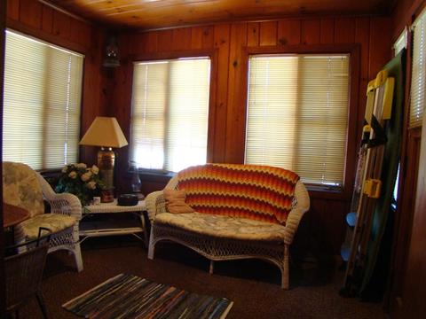 514 Orange St, Elgin, IL 60123 photo 12