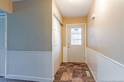 4310 Front Royal Dr, Mchenry, IL 60050 photo 5
