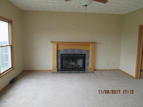 4707 Cabot Ln, Cherry Valley, IL 61016 photo 8