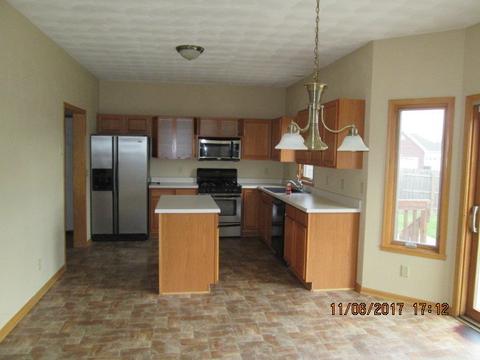 4707 Cabot Ln, Cherry Valley, IL 61016 photo 9