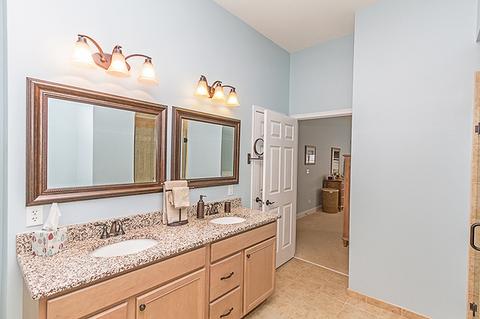3897 Eagle Ridge Dr, Elgin, IL 60124 photo 17