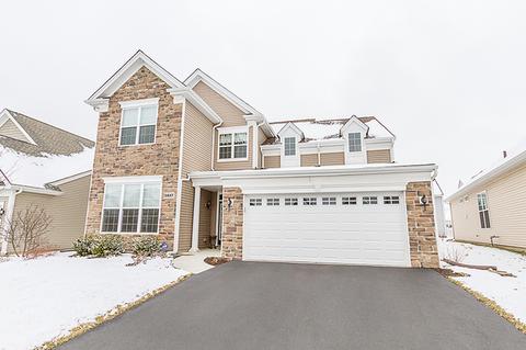 3897 Eagle Ridge Dr, Elgin, IL 60124 photo 1