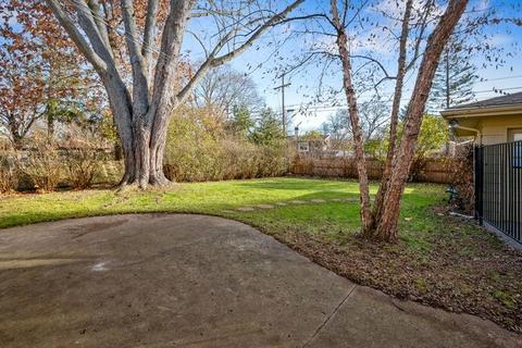 613 Lisa Rd, West Dundee, IL 60118 photo 9