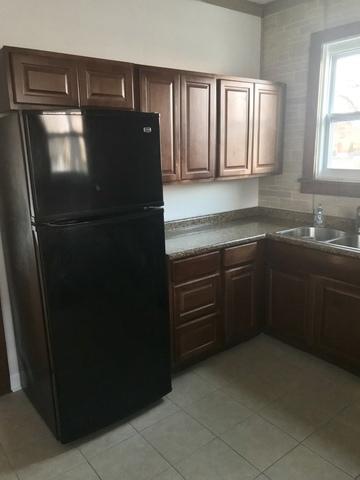 225 Beach St, Aurora, IL 60505 photo 5