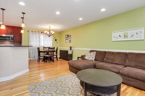 95 Bode Rd, Hoffman Estates, IL 60169 photo 4