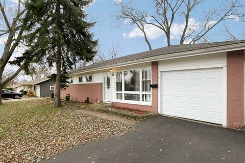 95 Bode Rd, Hoffman Estates, IL 60169 photo 1
