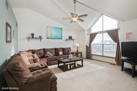 1008 Shawnee Ct, Harvard, IL 60033 photo 2