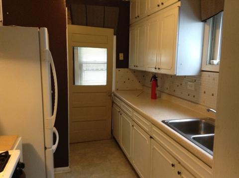14934 Hamlin Ave, Midlothian, IL 60445 photo 6