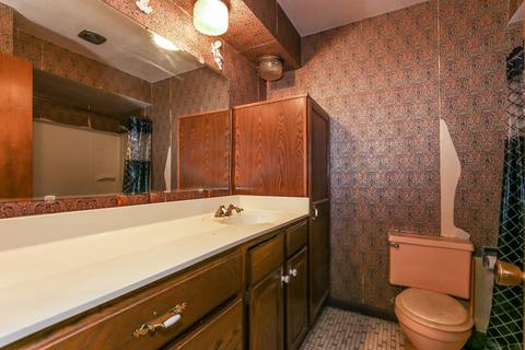 244 E Irving Park Rd, Roselle, IL 60172 photo 15