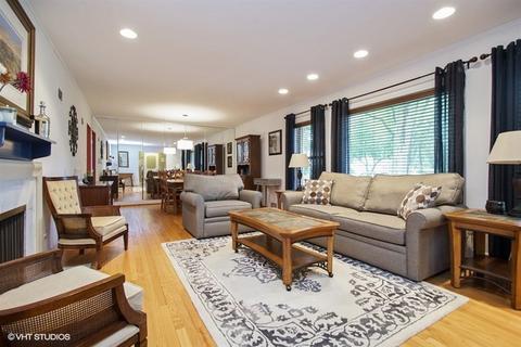 903 Evergreen Ave, Mount Prospect, IL 60056 photo 4