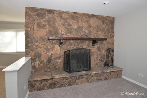 175 Maricopa Ln, Hoffman Estates, IL 60169 photo 8