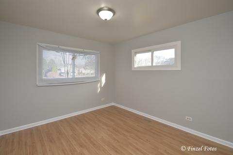 175 Maricopa Ln, Hoffman Estates, IL 60169 photo 10