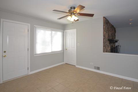 175 Maricopa Ln, Hoffman Estates, IL 60169 photo 5