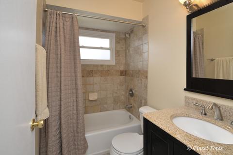 175 Maricopa Ln, Hoffman Estates, IL 60169 photo 6