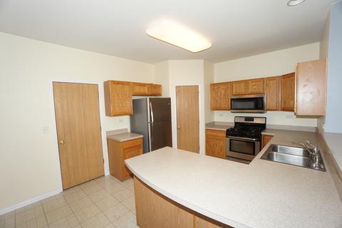 2000 Bluemist Dr, Aurora, IL 60504 photo 6