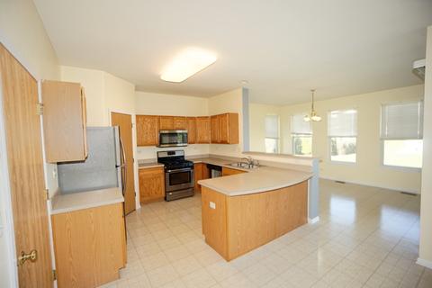 2000 Bluemist Dr, Aurora, IL 60504 photo 5