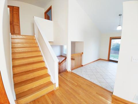 50 Willow Rd, Wheeling, IL 60090 photo 5