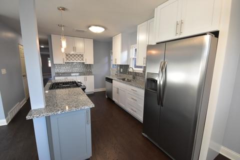 4629 Cracow Ave, Lyons, IL 60534 photo 3