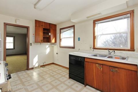 230 Thomas St, Cary, IL 60013 photo 4