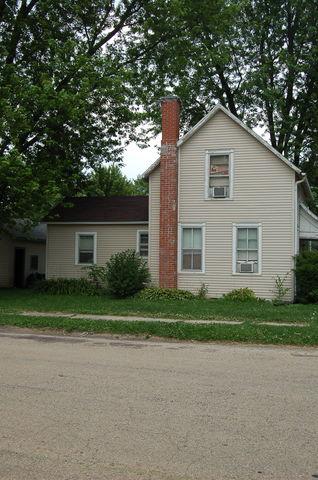 202 E Main St, Mount Morris, IL 61054 photo 2