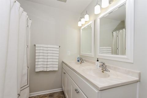 111 S Elroy Ave, Bartlett, IL 60103 photo 15