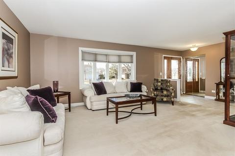 111 S Elroy Ave, Bartlett, IL 60103 photo 4