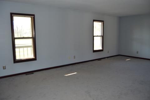 234 Valley View Dr, Seneca, IL 61360 photo 4