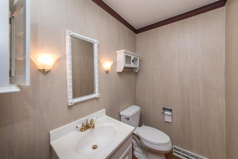 1053 Crabtree Ln, Des Plaines, IL 60016 photo 25