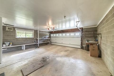 1053 Crabtree Ln, Des Plaines, IL 60016 photo 30