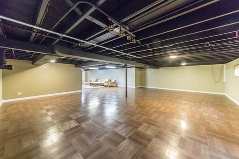 1053 Crabtree Ln, Des Plaines, IL 60016 photo 27