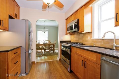 649 Rose Ave, Des Plaines, IL 60016 photo 3