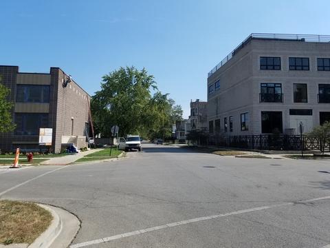 531 E 46th St, Chicago, IL 60653 photo 2