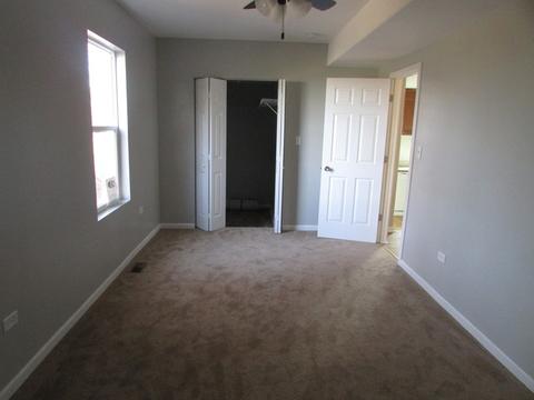 720 Fox St, Joliet, IL 60432 photo 9