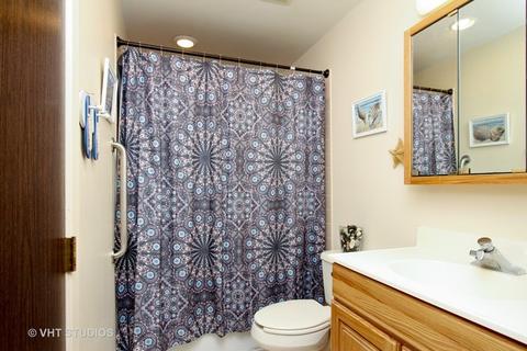 12 Timber Ter, Cary, IL 60013 photo 8