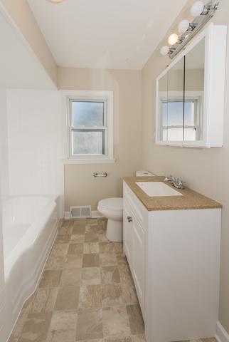 2235 S Wolf Rd, Des Plaines, IL 60018 photo 13