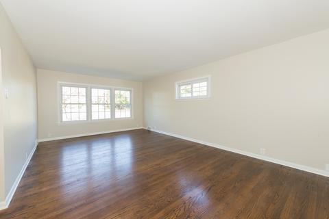 2235 S Wolf Rd, Des Plaines, IL 60018 photo 14