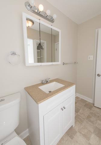 2235 S Wolf Rd, Des Plaines, IL 60018 photo 12