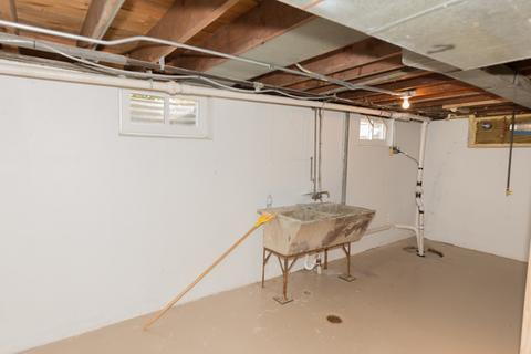 2235 S Wolf Rd, Des Plaines, IL 60018 photo 22