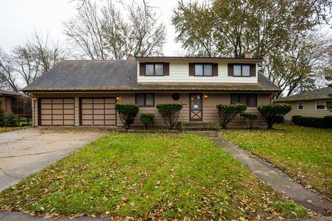 621 Webster St, Algonquin, IL 60102 photo 2