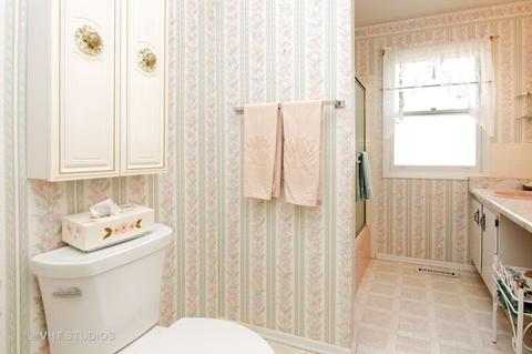 804 Melrose Ct, Mchenry, IL 60050 photo 10