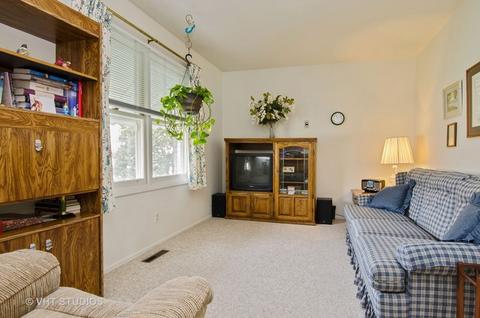 804 Melrose Ct, Mchenry, IL 60050 photo 8