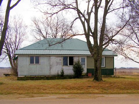 289 Van Petten Rd, Harmon, IL 61042 photo 1