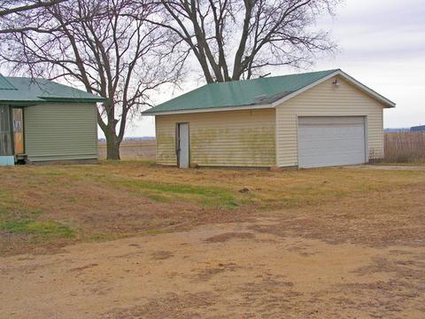 289 Van Petten Rd, Harmon, IL 61042 photo 5