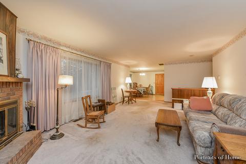 680 Laurel Dr, Aurora, IL 60506 photo 3