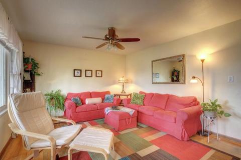 205 S John St, Thomasboro, IL 61878 photo 4