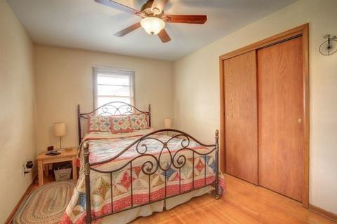 205 S John St, Thomasboro, IL 61878 photo 13