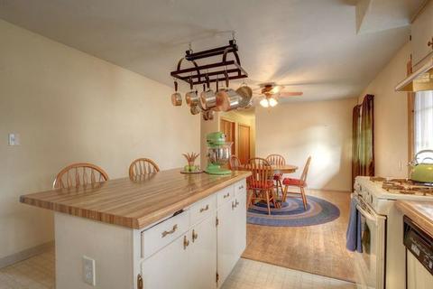 205 S John St, Thomasboro, IL 61878 photo 8