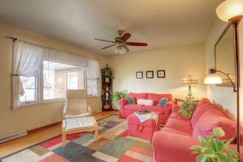 205 S John St, Thomasboro, IL 61878 photo 3