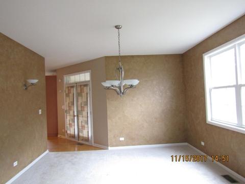 699 Union Ave, Bartlett, IL 60103 photo 5