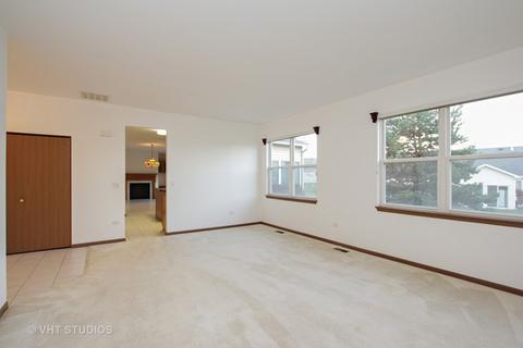 21408 W Juniper Ln, Plainfield, IL 60544 photo 2